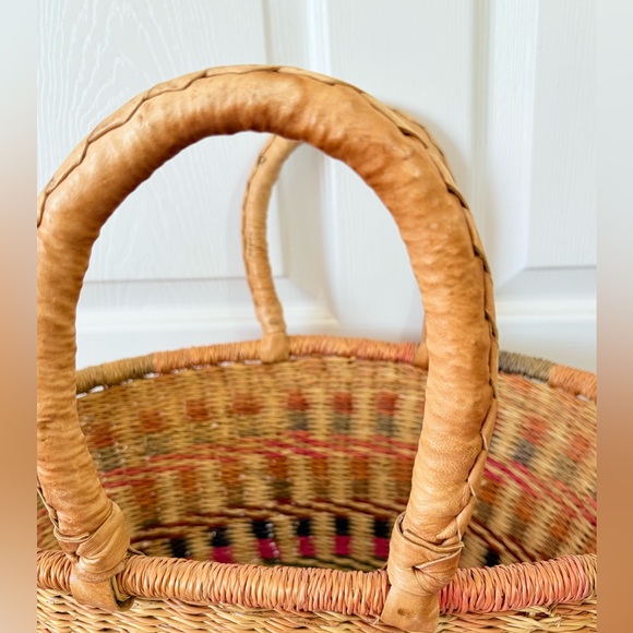 Handmade African Sisal Straw Market Beach Bag Leather Straps 20” - Picture 2 of 5